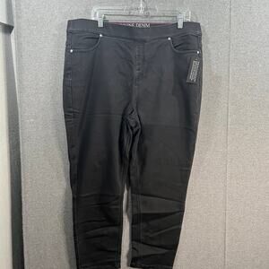 Isaac Mizrahi Live! Regular Black Divine Denim Crop Slim Jea Black, Plus 18